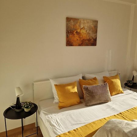 Kamche Lux Apartment Skopje Exteriör bild