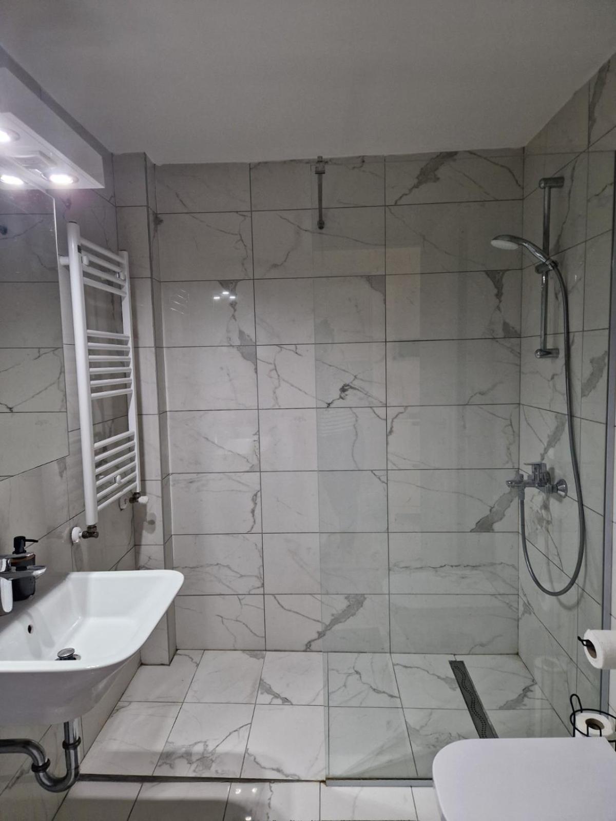 Kamche Lux Apartment Skopje Exteriör bild