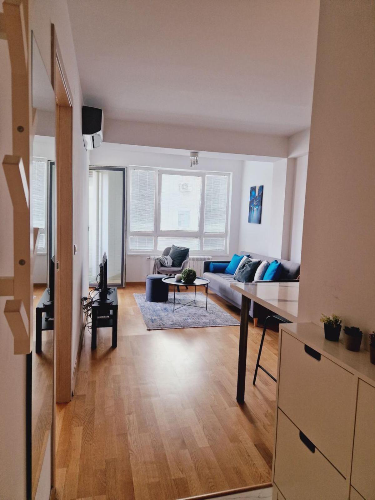 Kamche Lux Apartment Skopje Exteriör bild