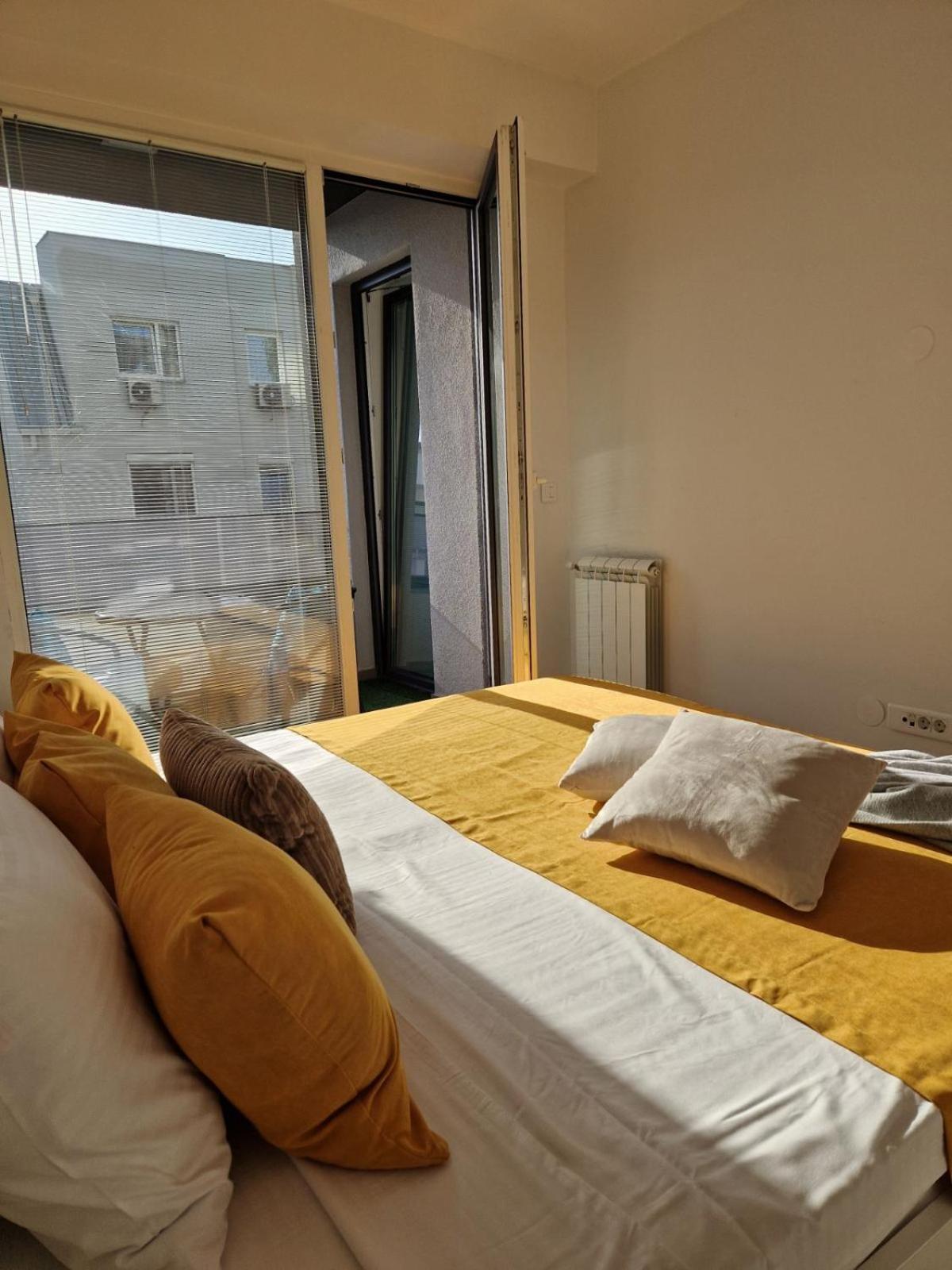 Kamche Lux Apartment Skopje Exteriör bild