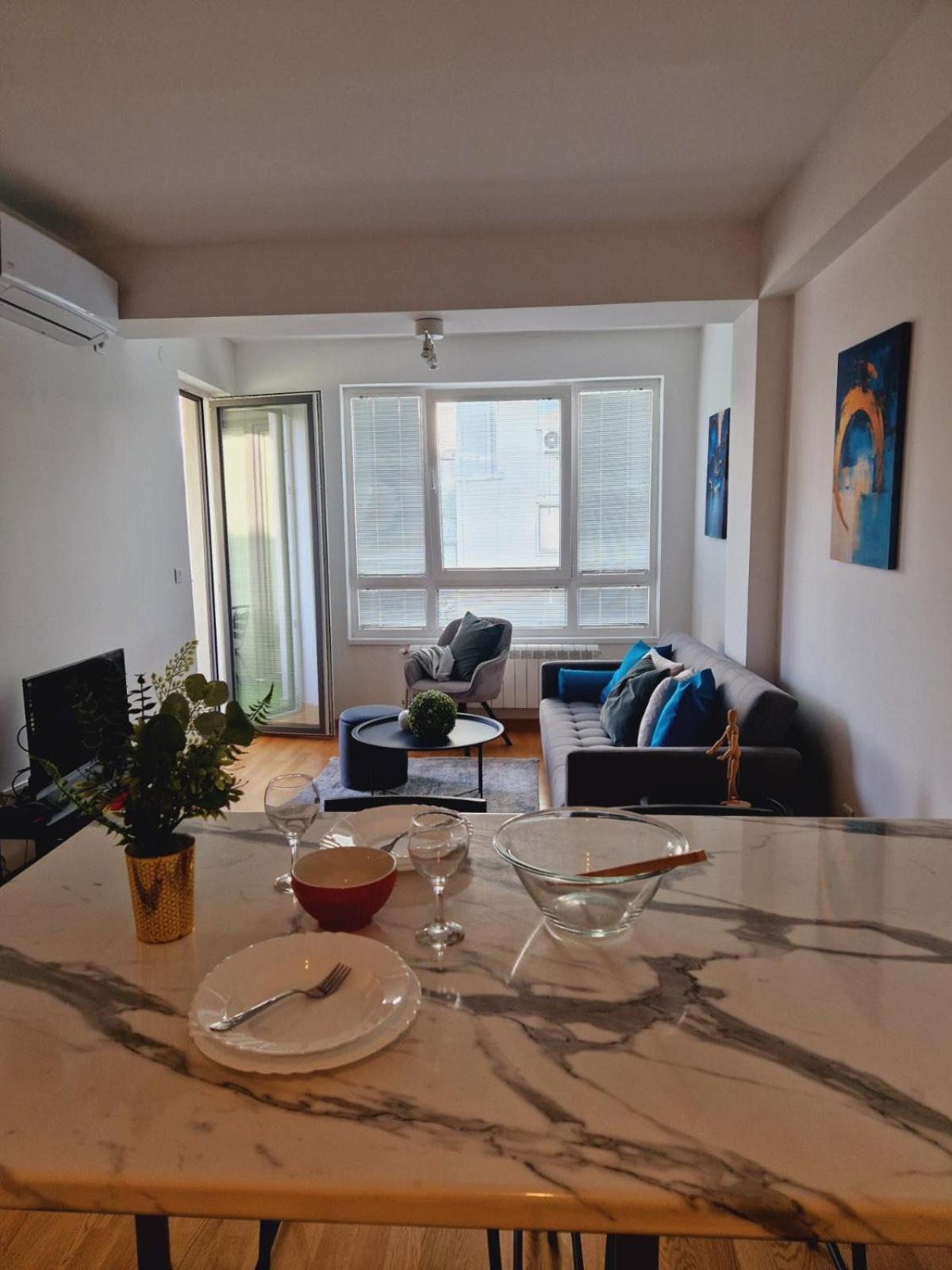 Kamche Lux Apartment Skopje Exteriör bild
